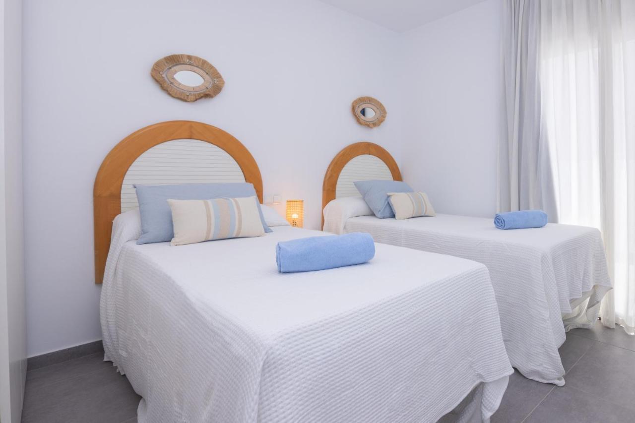 Apartment Family 6 Beachfront Corralejo By Holidays Home Bagian luar foto